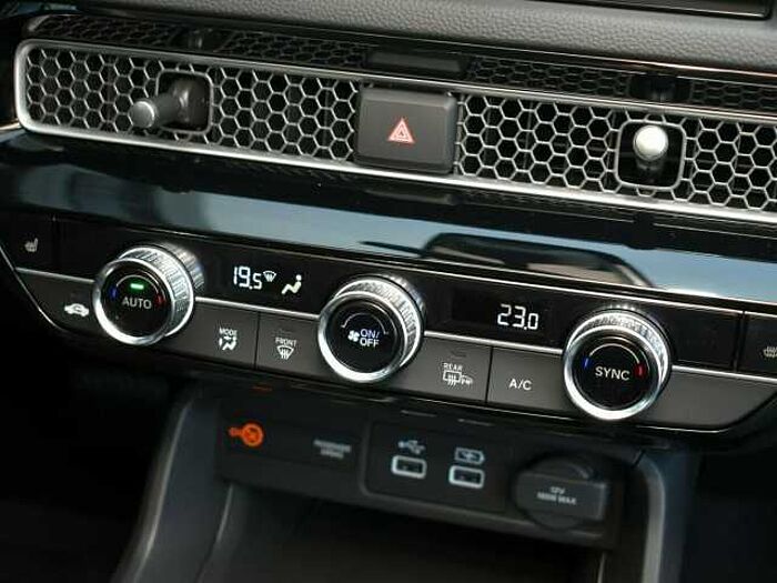 Honda Civic e:HEV Elegance... Elegance