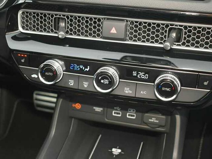 Honda Civic e:HEV Advance... Advance