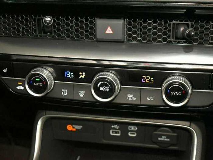 Honda CR-V e:HEV Elegance AWD...