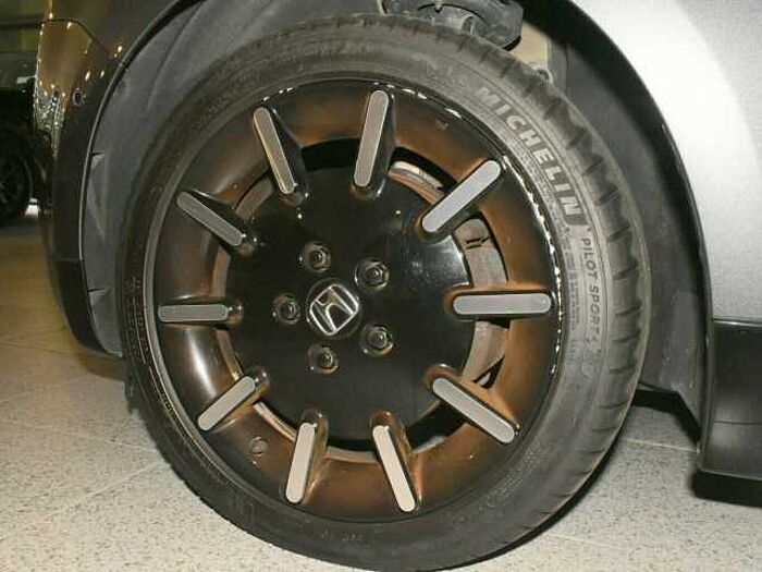 Honda e Advance 17'... Advanc 17'...